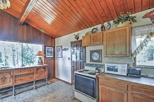 Horseshoe Lodge Divide Cabin with Furnished Deck! image 20