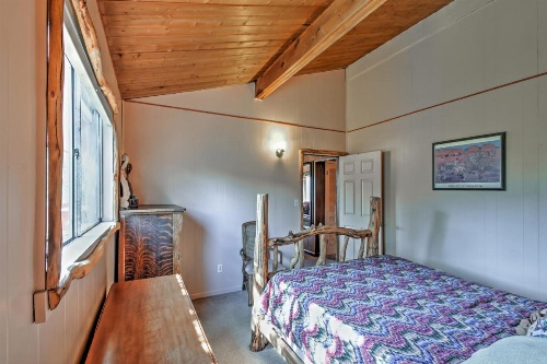 Horseshoe Lodge Divide Cabin with Furnished Deck! image 25